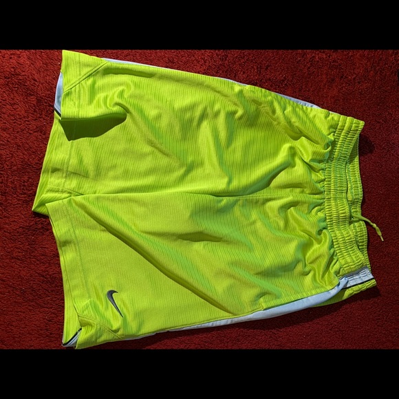 Nike elite shorts (2) - Picture 1 of 9
